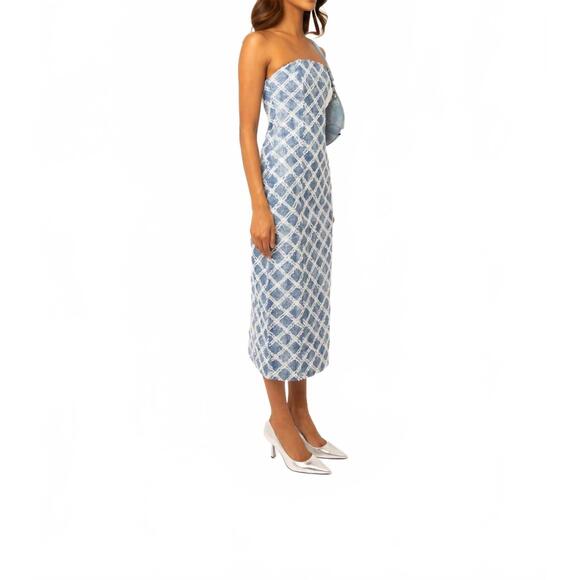 NEW AMYLYNN bronte denim bandeau dress in blue - Picture 2 of 5